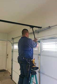 Urgent Garage Door Opener Repair Near Chappaqua