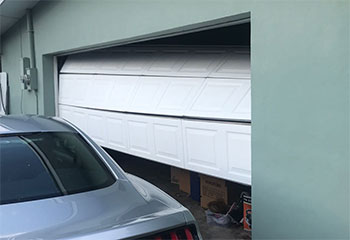 Garage Door Off Track | Eastchester | White Plains, NY Garage Door Off Track | Eastchester | White Plains, NY